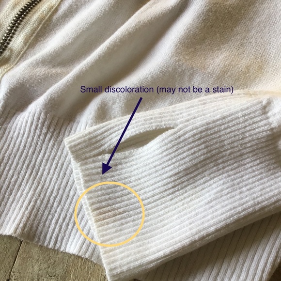 PAM & GELA Woman’s lightweight sweater w/zipper back - Picture 6 of 8